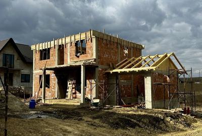 Casă cu 4 camere în Exterior Vest - 8