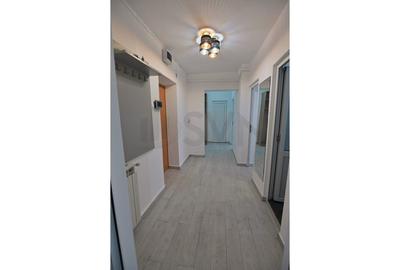REA1023850 Apartament 2 camere cu 3 balcoane pe Bulevardul Decebal - 6