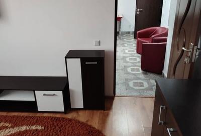 Garsonieră decomandată în Central - 7