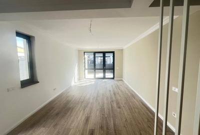 Duplex cu 3 camere cu Canalizare în Sânpetru - 1