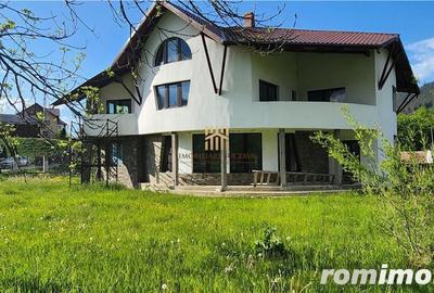 Casă cu 6 camere cu Teren 786 Mp în Câmpulung Moldovenesc - 8