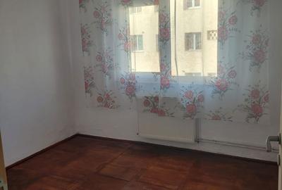 Apartament cu 3 camere decomandat în Central - 3