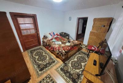 Casă cu 3 camere în Bănești - 2