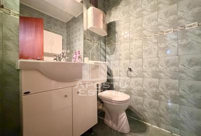 Apartament cu 3 camere decomandat în Aradului - 11