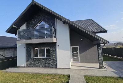 Casă cu 5 camere cu Teren 225 Mp în Ciurbești - 6