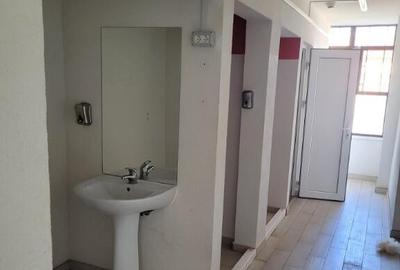 Inchiriez spatiu comercial zona Boul Rosu - ID : RH-40377-property - 12