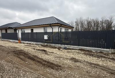 Casă individuală cu 3 camere cu Canalizare în Clinceni - 2