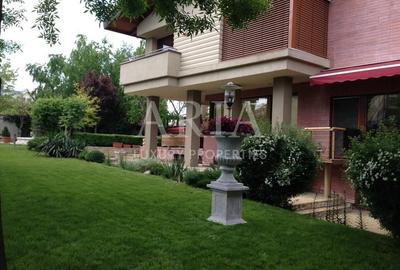 Casă individuală cu 6 camere cu Piscina în Pipera