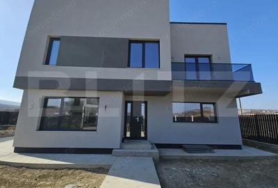 Casă cu 4 camere cu Teren 396 Mp în Tomești - 8