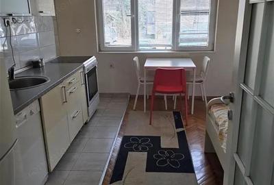 Vanzare apartament de doua camere zona Obor - 2