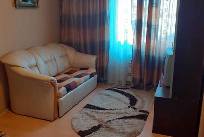 Apartament cu 3 camere decomandat în Ostroveni - 2