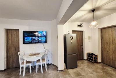 Apartament cu 3 camere decomandat în Central - 1