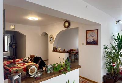 Casă individuală cu 4 camere cu Canalizare în Bogonos - 5