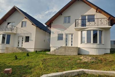 Casă individuală cu 5 camere cu Teren 560 Mp în Șcheia - 2