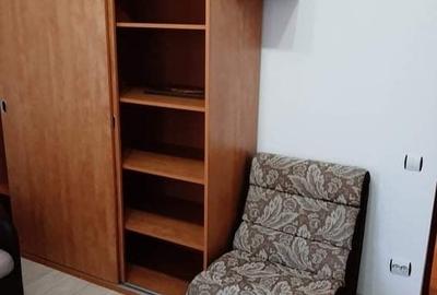 Garsonieră decomandată în Unirii - 1
