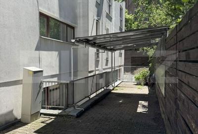 Apartament cu 3 camere în Central - 13