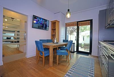 LUX Urban in Dristor-Park Lake-IOR Vila Exclusivista - 12