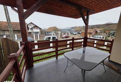 Casă cu 4 camere în Cerghid