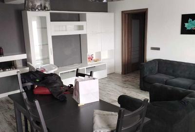 Apartament cu 4 camere decomandat în Centrul Vechi - 2