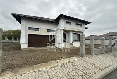 Casă cu 5 camere cu Teren 710 Mp în Ciugud - 1