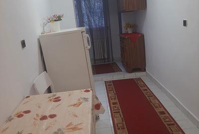 Garsonieră decomandată în Central - 6