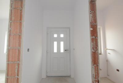 Casă cu 4 camere cu Canalizare în Șag - 10