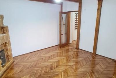 Apartament cu 2 camere semidecomandat în Eroii Revoluției