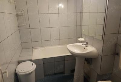 Apartament cu 3 camere decomandat în Ștrand