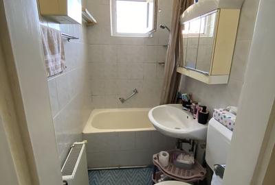Apartament 2 camere Florilor,etaj intermediar,71500 Euro - 2