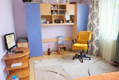 Duplex cu 4 camere cu Teren 282 Mp în Apărătorii Patriei - 8