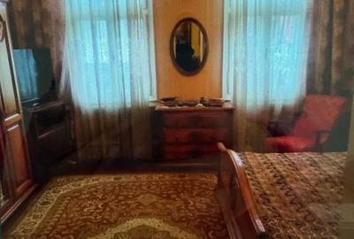 Casă cu 4 camere cu Teren 570 Mp în Central - 5