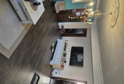 Apartament cu 3 camere decomandat în Central - 3