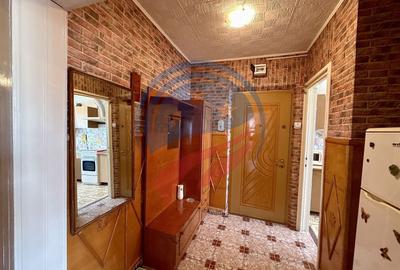 Apartament cu 2 camere decomandat în Calea Severinului - 2