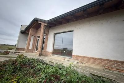 Casă cu 10 camere cu Canalizare în Central - 5