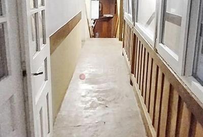 Casă cu 2 camere cu Teren 150 Mp în Brașovul Vechi