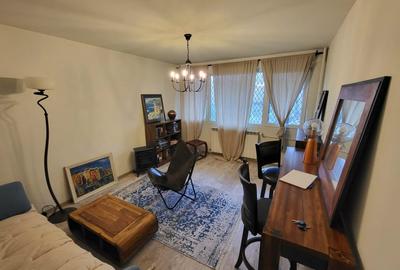 Apartament cu 2 camere decomandat, mobilat în Eroii Revoluției