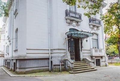 Vanzare vila interbelica in zona stradala, ultracentrala - 14