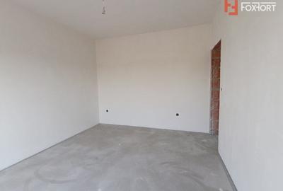 Casă cu 5 camere cu Canalizare în Plopi - 5