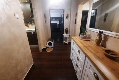 Apartament cu 3 camere decomandat, mobilat în Sebastian - 15