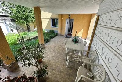 Vand sau schimb Casa P+Et+M -zona Piata Mare Str Bujorului - 4