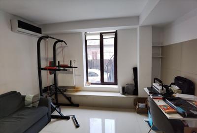 PIATA VICTORIEI - Spital Sanador inchiriere imobil 230 mp - 3