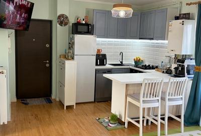 Apartament in zona Tineretului , etaj 1 ,2 camere , 2 balcoane - 2