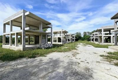 Teren de 3298 mp, în Odăi - 5