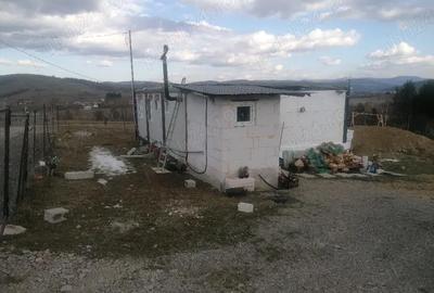 Casă cu 3 camere cu Teren 565 Mp în Central - 1