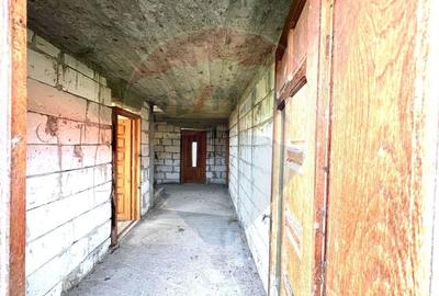 Casa / Vila cu 6 camere de vanzare in BUHUSI Judetul BACAU - 9