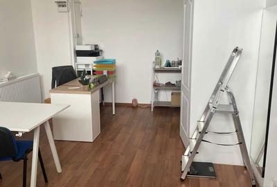 Spațiu comercial, de 23 mp, în Central