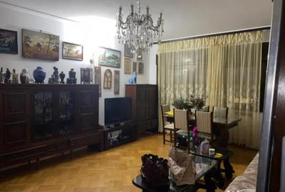 Apartament cu 4 camere semidecomandat în Universitate - 1