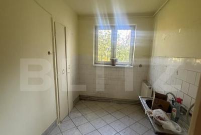 Apartament cu 3 camere semidecomandat în Central - 6