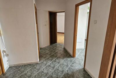 Apartament cu 2 camere decomandat în Central - 1