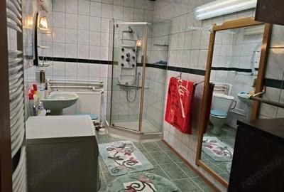 Apartament cu 3 camere decomandat, mobilat în Central - 1